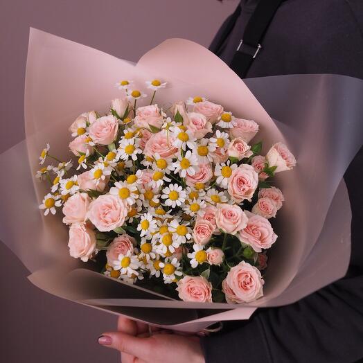 Ромашки и розы