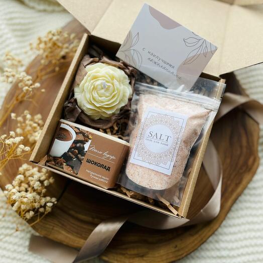 Gift spa set of baths for baths, a candle and soap for a girl, girls, mothers