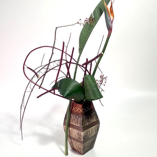 Икебана со стрелицией