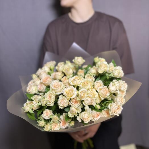 Bouquet of 7 bush roses