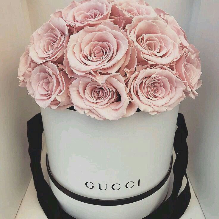 Luxurious flower box 🌸