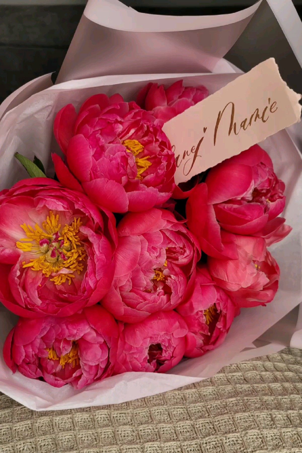 Весенний моно букет 🌼