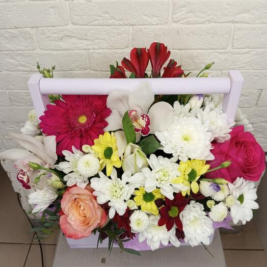 Цветы в ящике