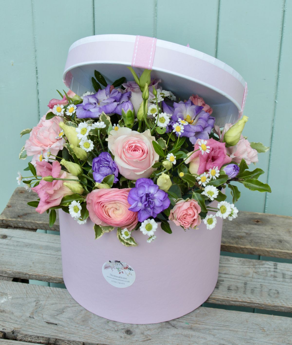 Cozy flower box 🌺