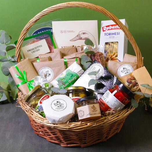 Gift basket "Gastronomic paradise"