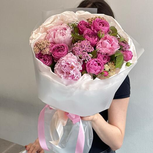 🔴АКЦИЯ на ПИОНЫ🔴 Яркий букет из пионов и пионовидных роз с веточками малины