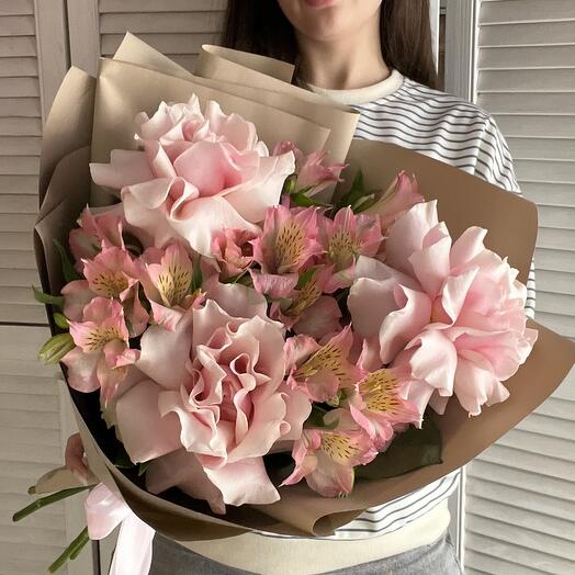 Bouquet of pink French roses and alstriently
