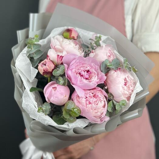 Bouquet of peonies. Pink peonies Sarah Bernard 9 pcs and eucalyptus