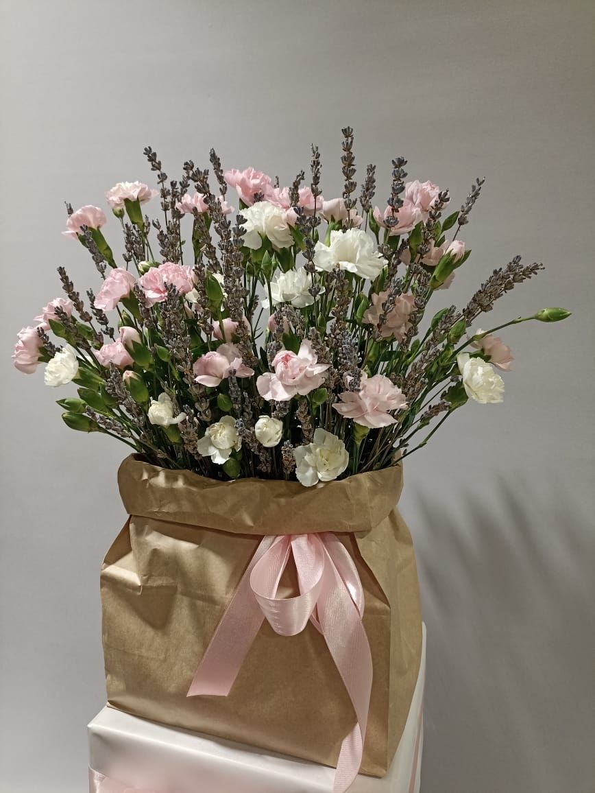 Романтичный цветочный ящик 💐💕