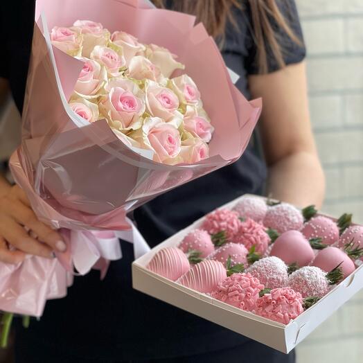 Дуо набор с розами и клубникой в шоколаде М