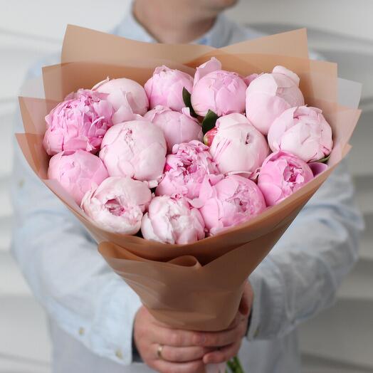 15 розовых пионов Сара Бернар. Букет 28 Kimbirly flowers