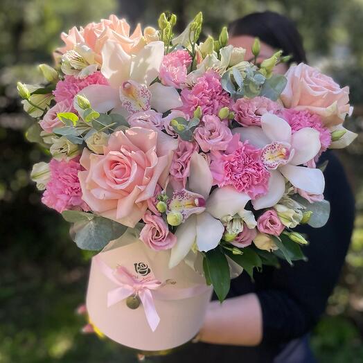 Цветы в коробке очарование 🌸