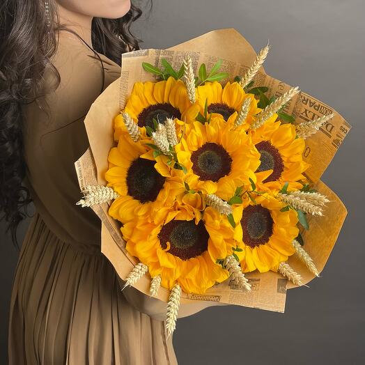 Bouquet of sunflowers. Bouquet F056 Capital flowers