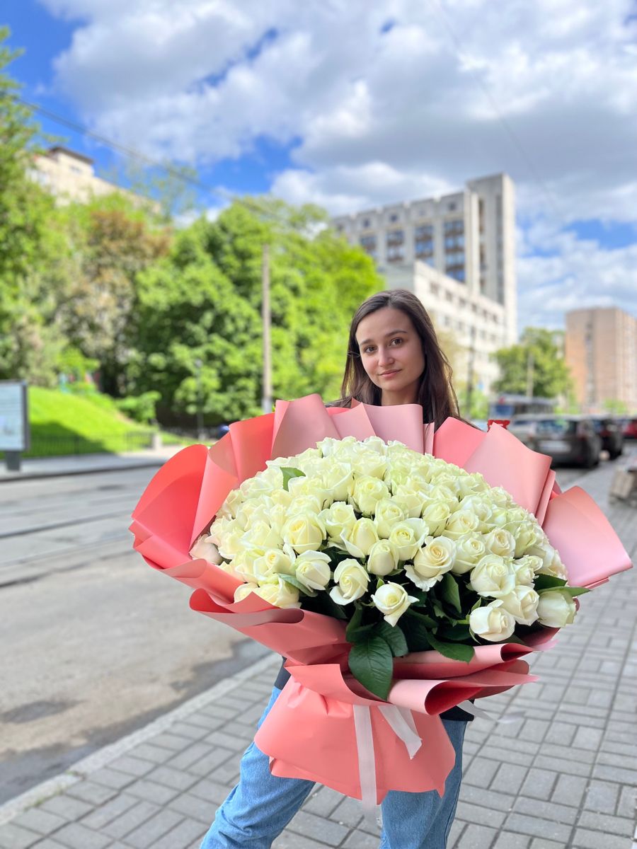 51 розы белые элитные