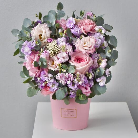 Flowers in the box "Palermo" with a pionoid rose and mattiola