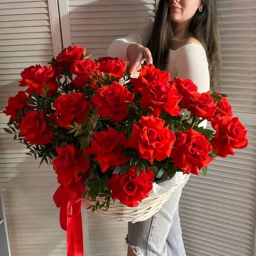 Basket with French roses "Nina"