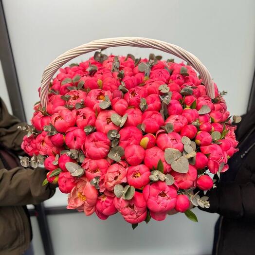 Корзина с Пионами