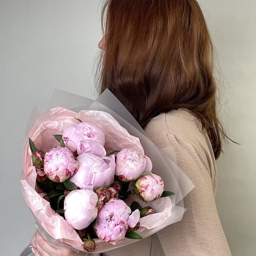 Peonies 7 pcs in the bouquet