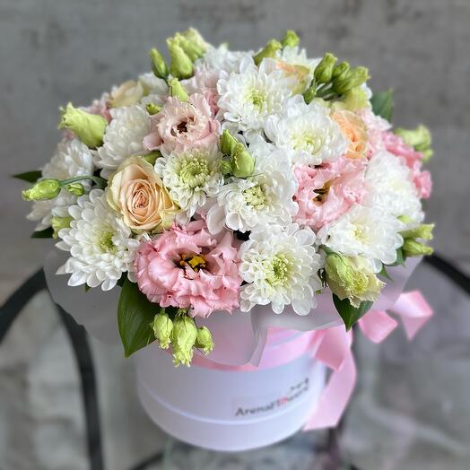 Composition with roses, east and chrysanthemum "romance"