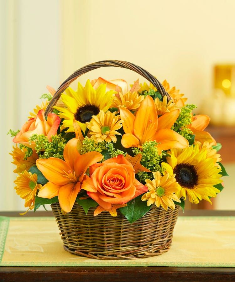 Elegant flower basket 💮