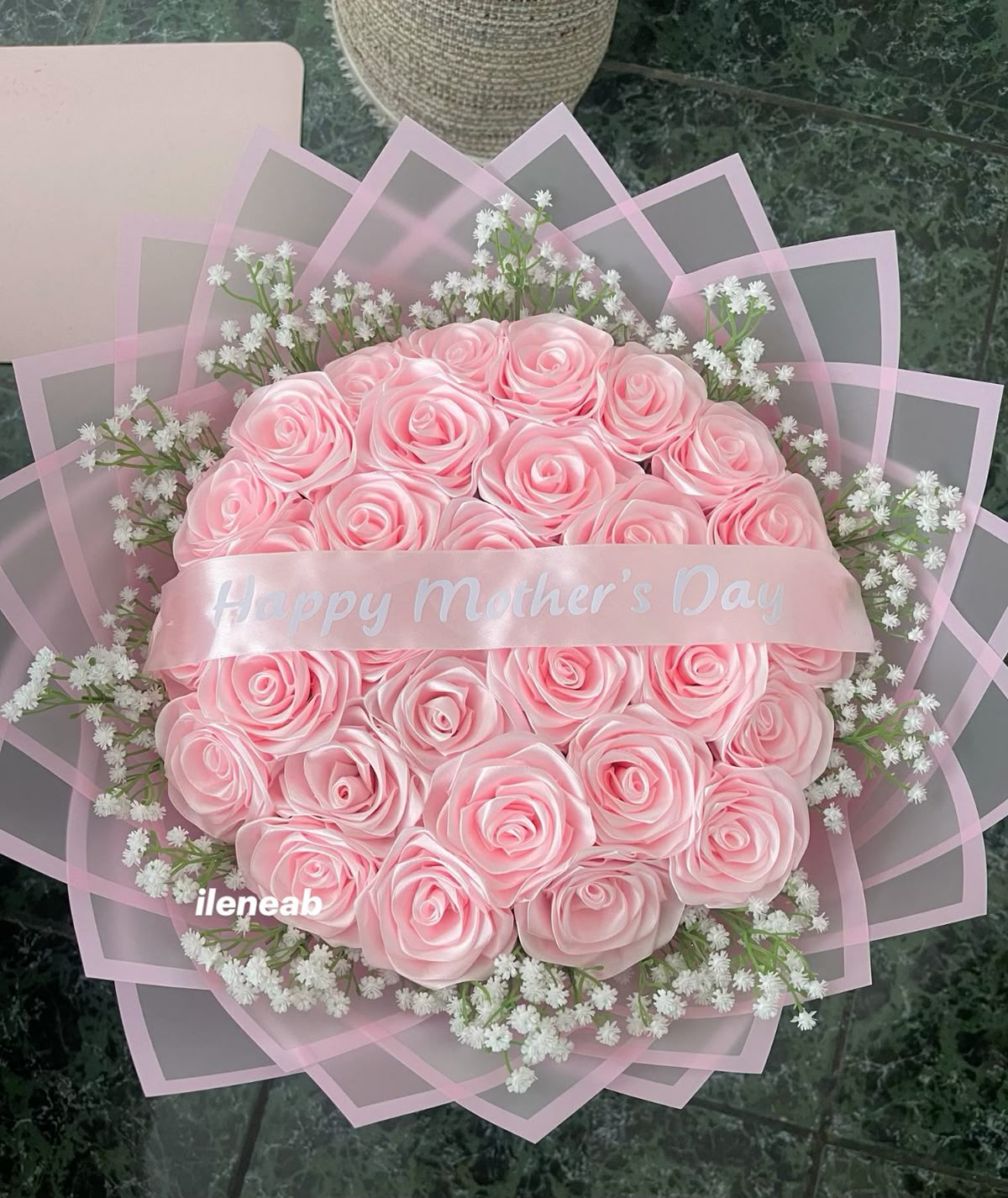 15 pink roses