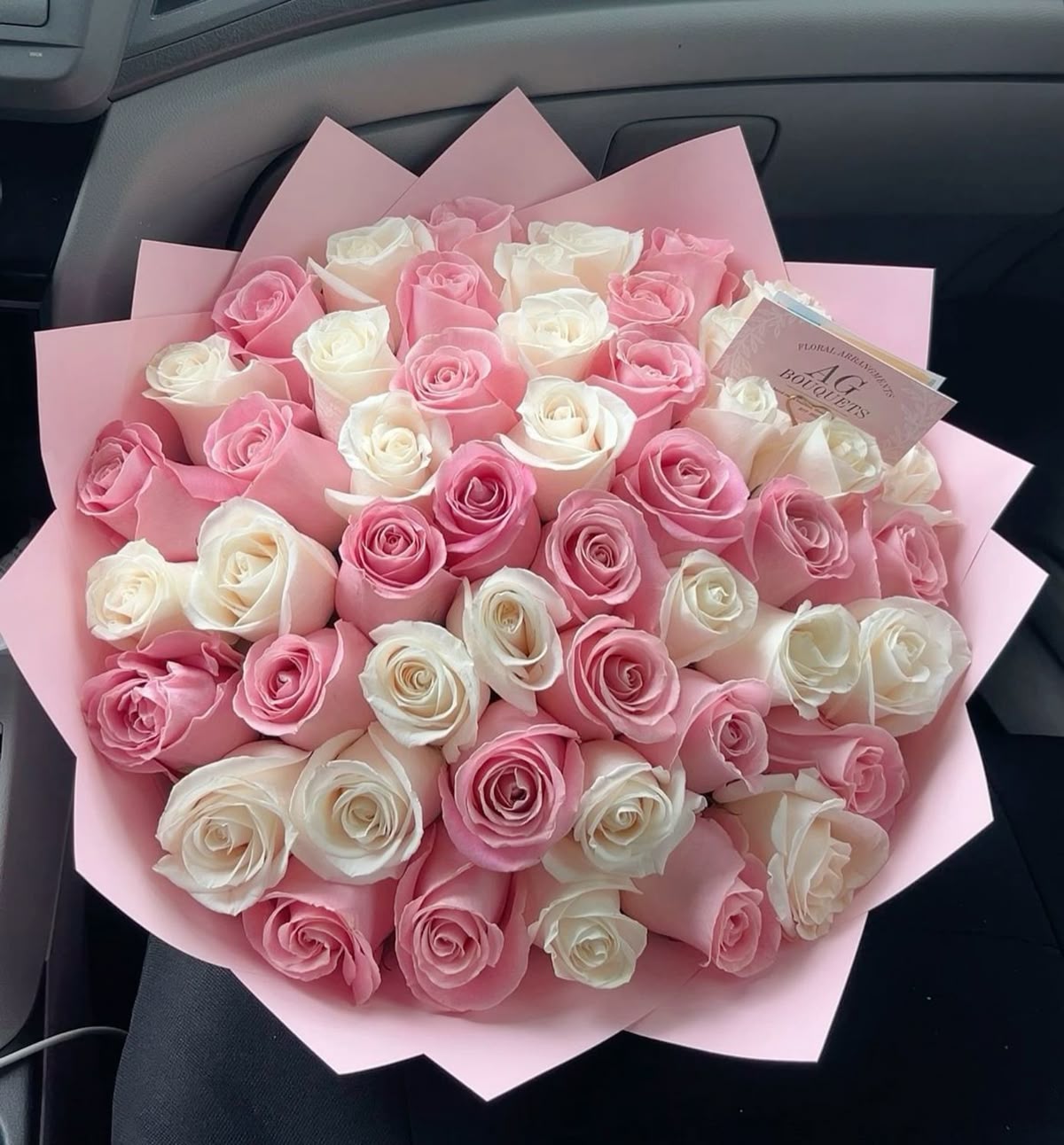 7 pink roses
