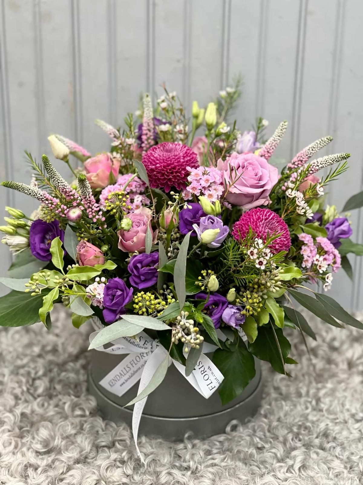 Элегантная коробка с цветами 💮