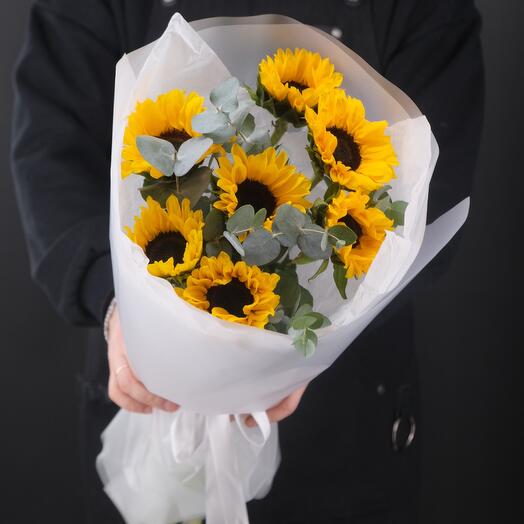 7 sunflower with eucalyptus MB282